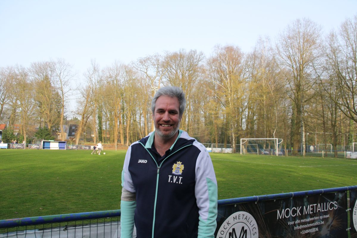 IN DE KIJKER: Takis, de stille motor achter FC Ekeren